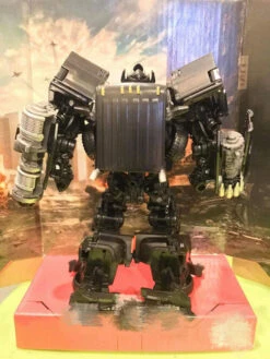 Takara Studio Series SS14 SS-14 Voyager Class Ironhide -Show.Z Store 746a2c1d68