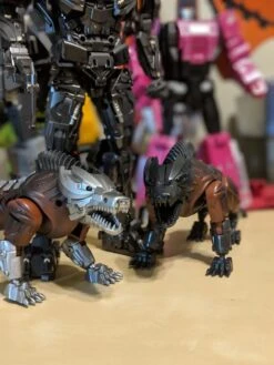 Unique Toys UT Steeljaw For Perukill AOE Lockdown Set Of 2 -Show.Z Store fcc844ab86