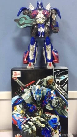 Black Mamba 4th Party The Last Knight Optimus Prime Oversized -Show.Z Store fed2694e15